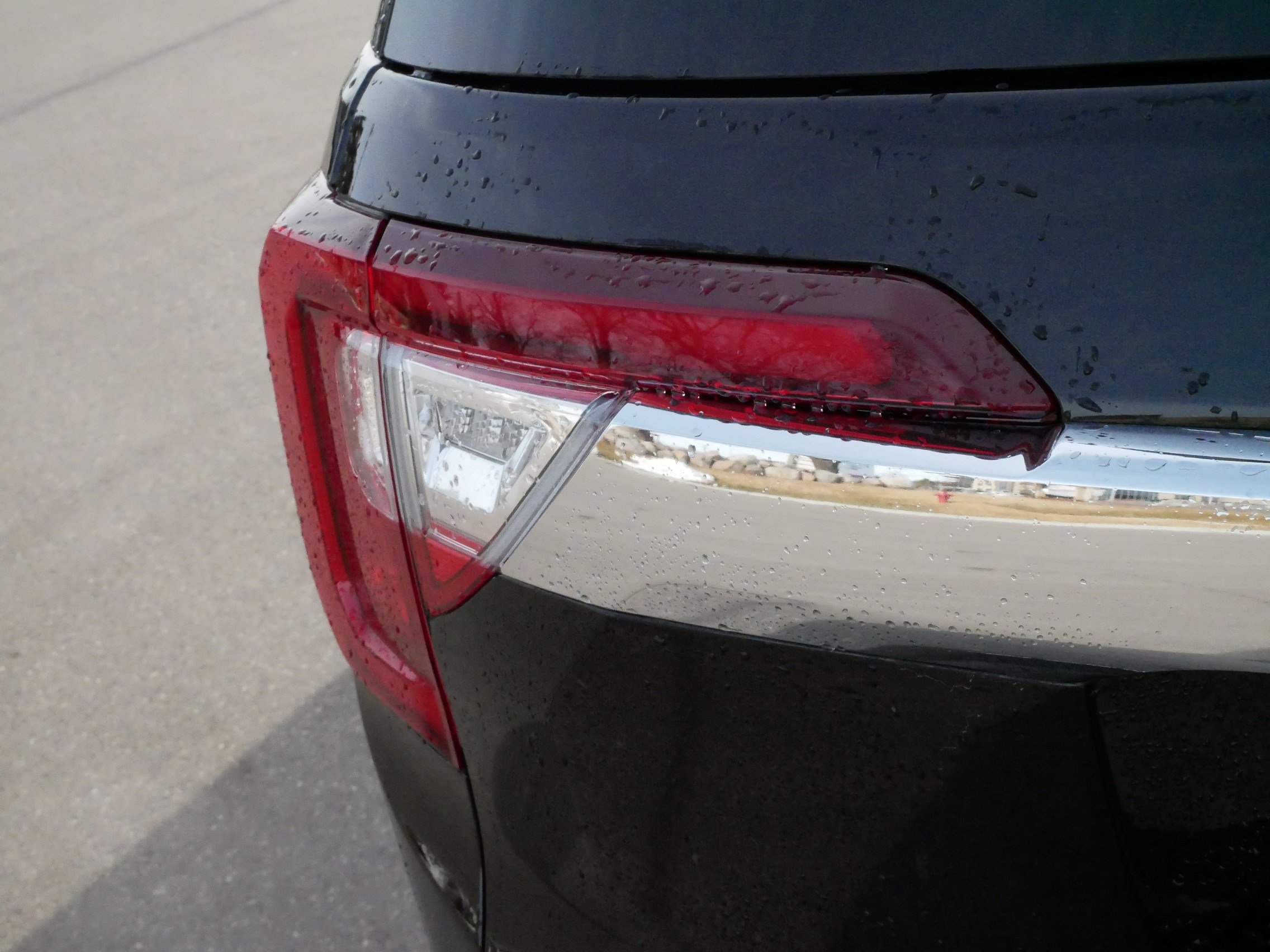 Used 2023 GMC Acadia SLT w/ Preferred Package image 17