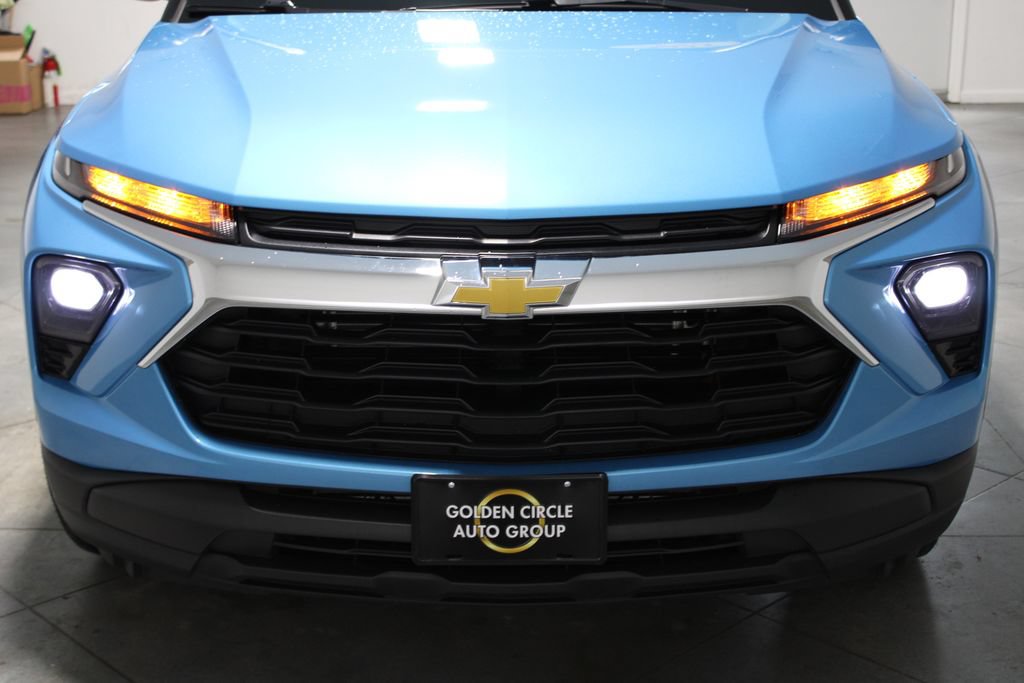 Used 2025 Chevrolet TrailBlazer LS w/ LS Convenience Package FWD image 49