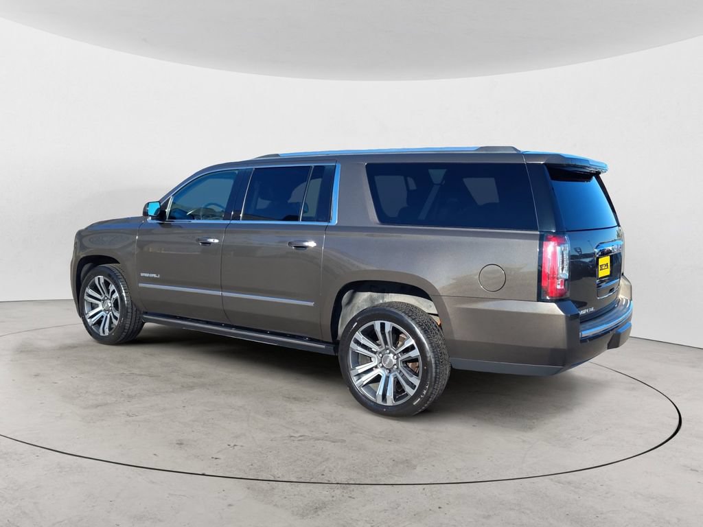 Used 2019 GMC Yukon XL Denali w/ Denali Ultimate Package AWD/4WD image 3