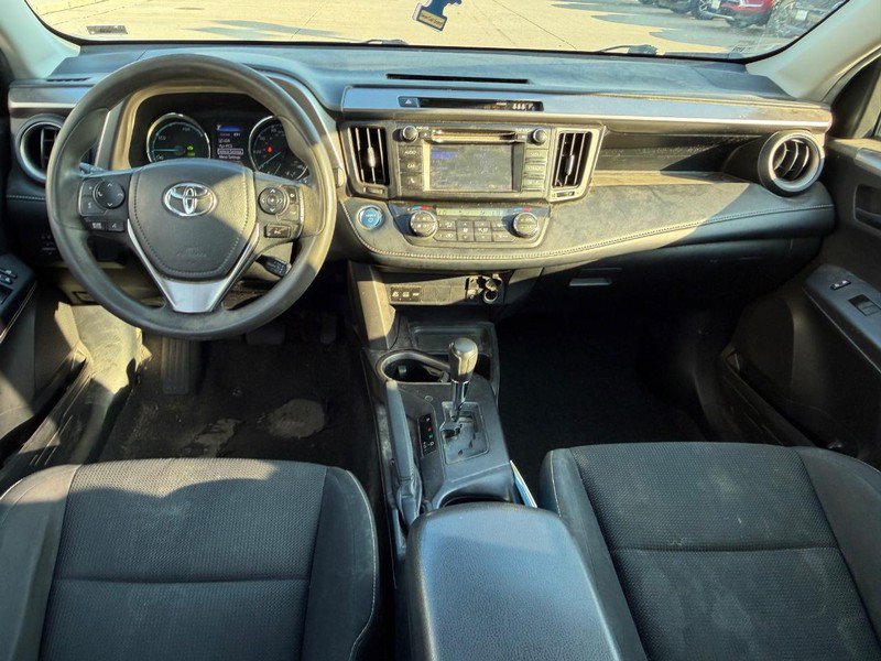 Used 2018 Toyota RAV4 LE AWD/4WD image 9