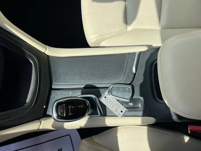 Used 2019 Cadillac XT5 FWD image 19