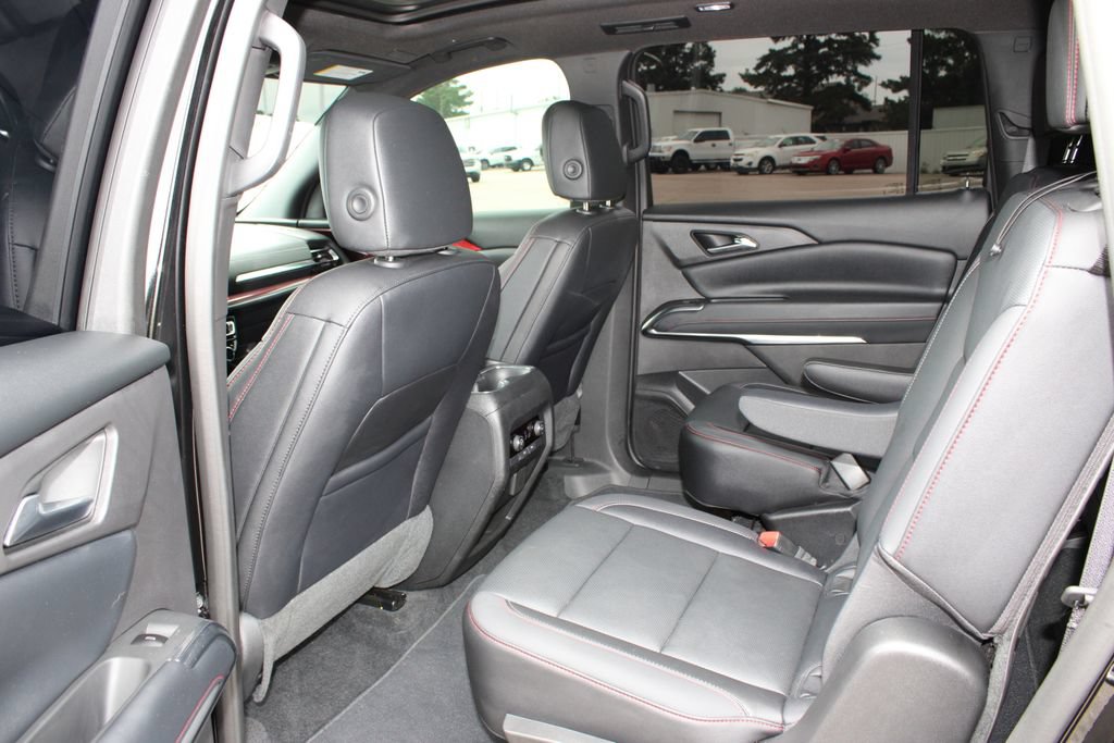 Used 2026 Chevrolet Traverse Z71 w/ Driver Confidence Package AWD/4WD image 8