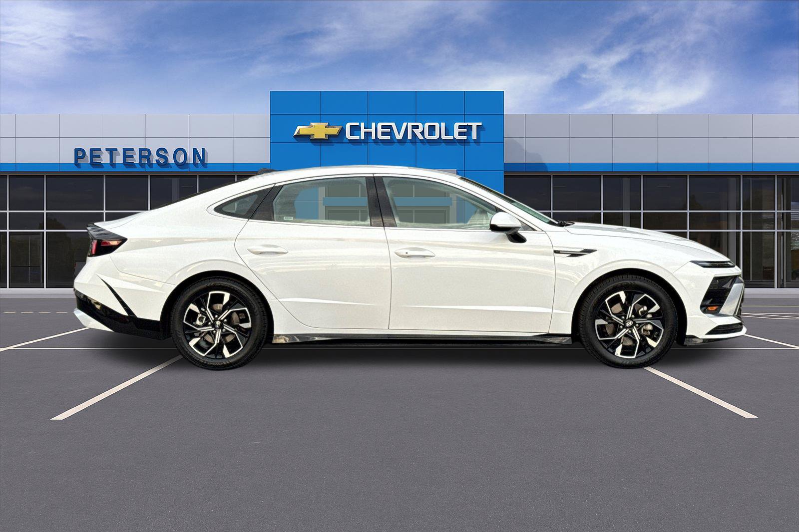 Used 2025 Hyundai Sonata SEL FWD image 3