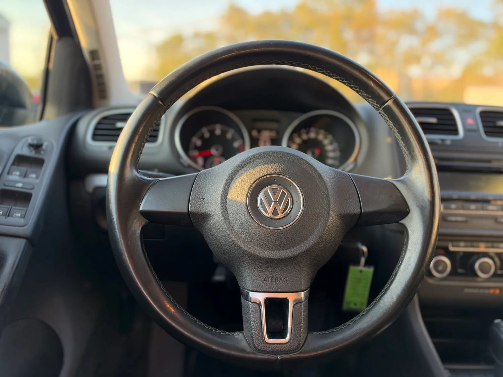 Used 2013 Volkswagen Golf 4-Door FWD image 12