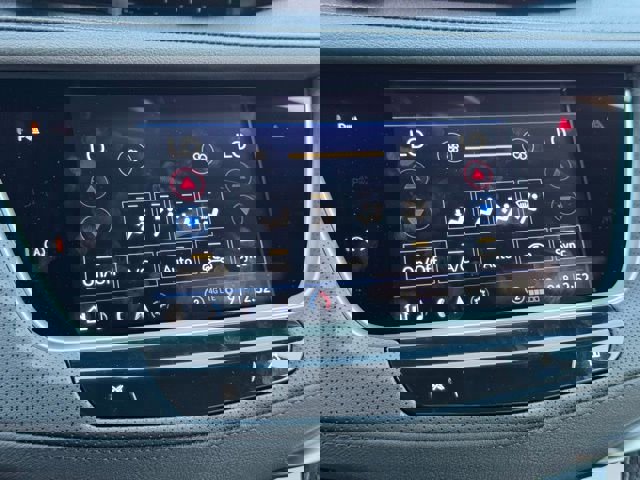 New 2025 Cadillac XT5 Sportv w/ LPO, Floor Liner Package image 31