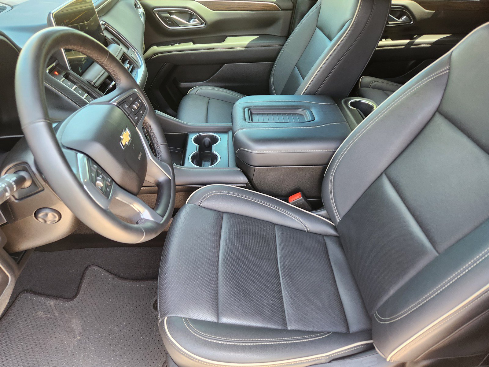 Used 2023 Chevrolet Tahoe Premier AWD/4WD image 11
