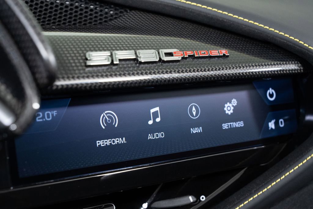 Used 2022 Ferrari SF90 Spider image 38