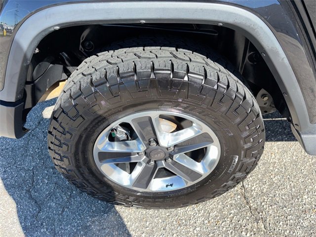 Used 2020 Jeep Wrangler Unlimited Sahara image 10