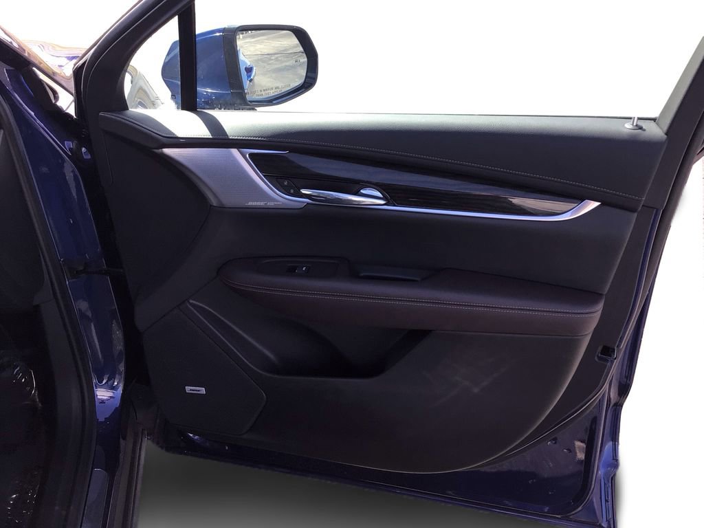 Used 2024 Cadillac XT6 Premium Luxury w/ Technology Package image 21