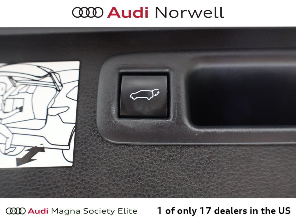 Used 2023 Toyota Highlander Limited AWD/4WD image 16