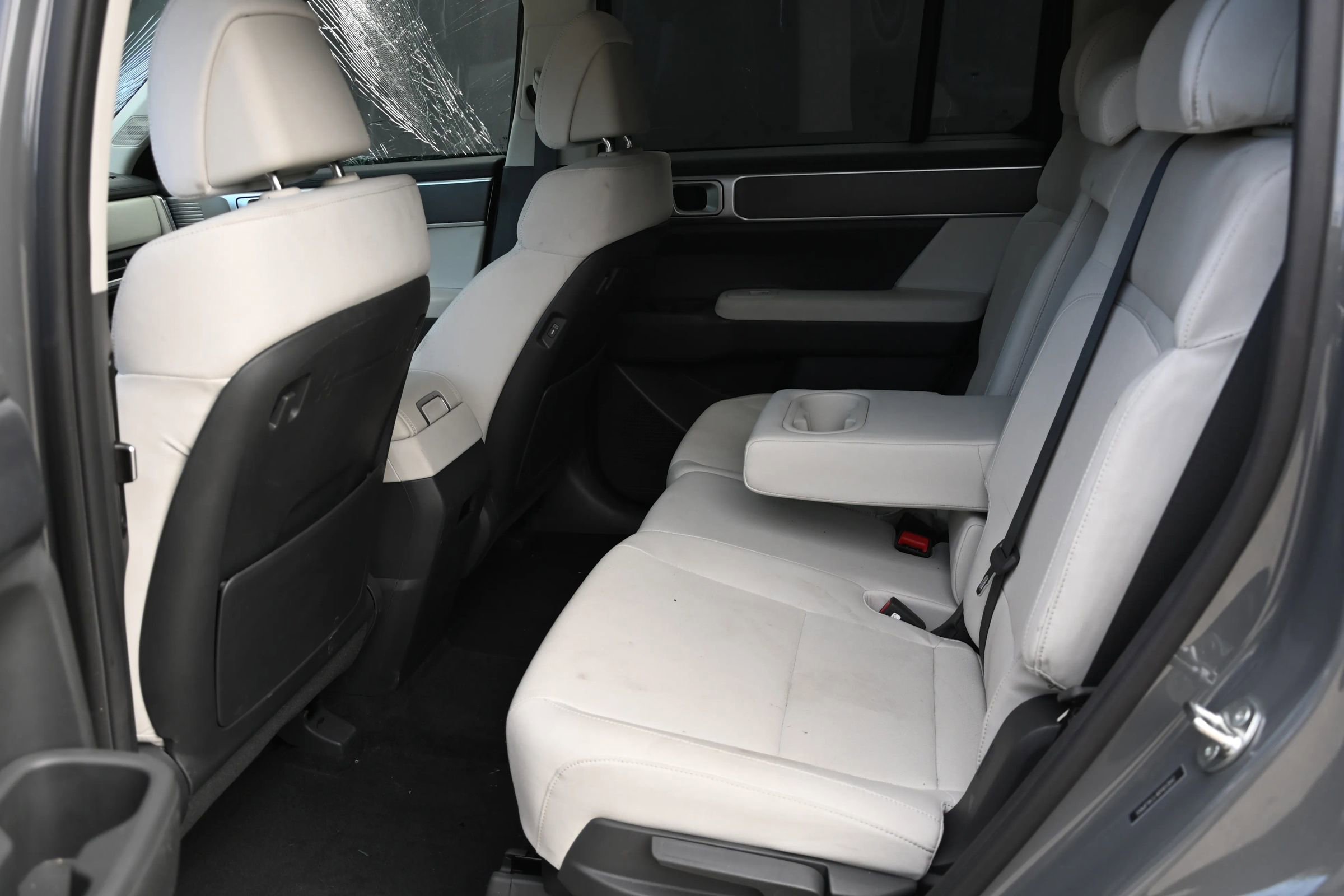 Used 2024 Hyundai Santa Fe SE image 15