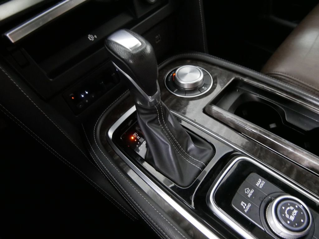 Used 2022 Nissan Armada Platinum w/ Captain's Chairs Package image 27