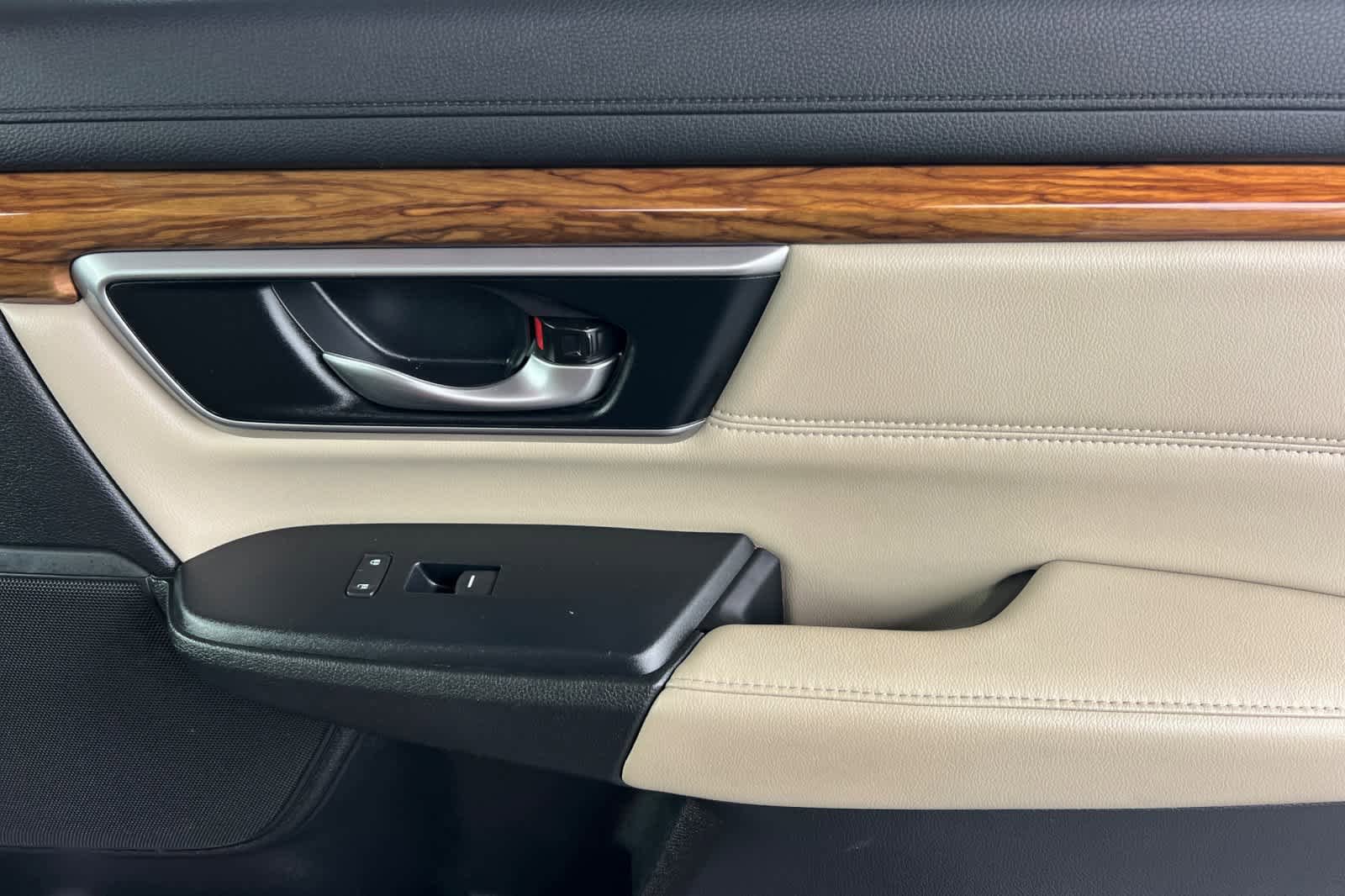 Used 2019 Honda CR-V Touring image 19