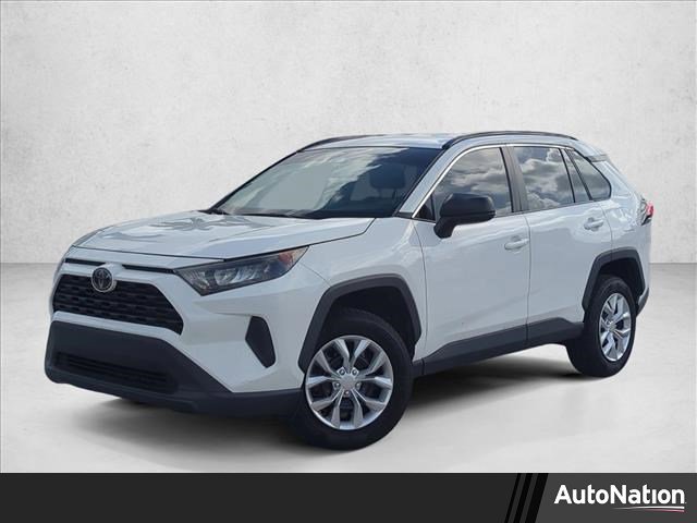 Used 2019 Toyota RAV4 LE image 1