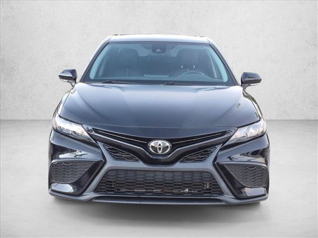 Certified 2022 Toyota Camry SE FWD image 2