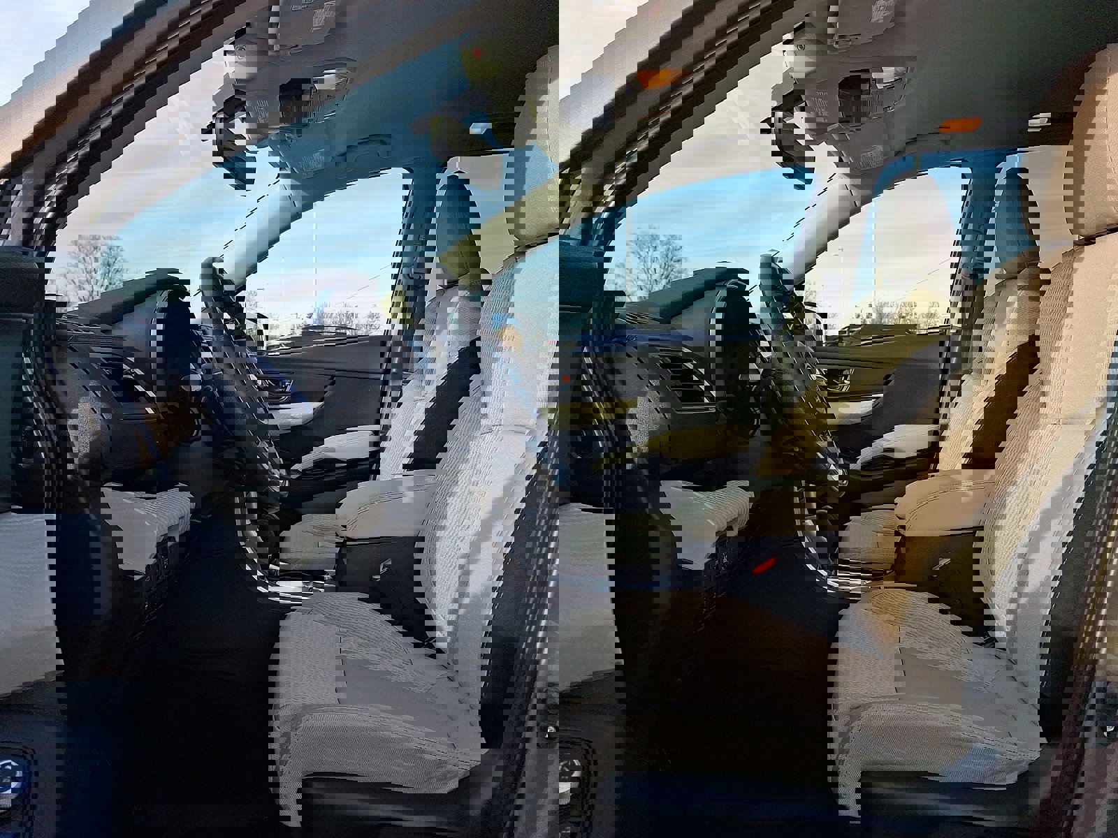 Used 2021 Subaru Ascent Premium w/ Convenience Package image 13