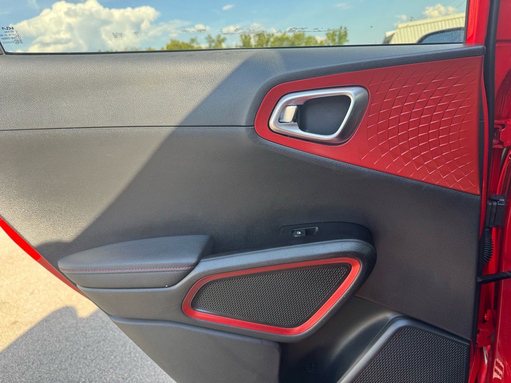 Used 2023 Kia Soul GT-Line w/ GT-Line Technology Package image 21