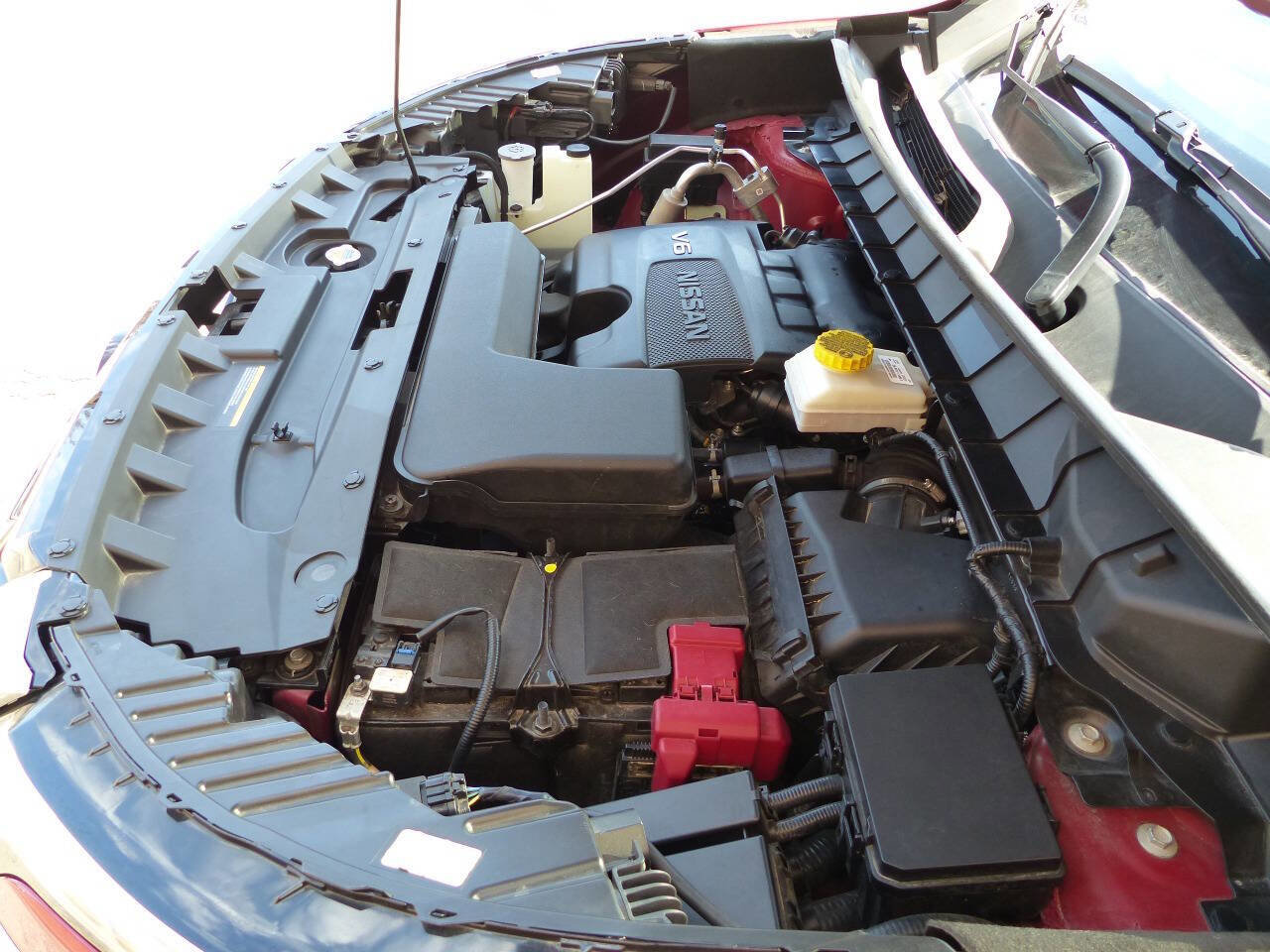 Used 2022 Nissan Pathfinder Platinum w/ Cargo Package FWD image 19