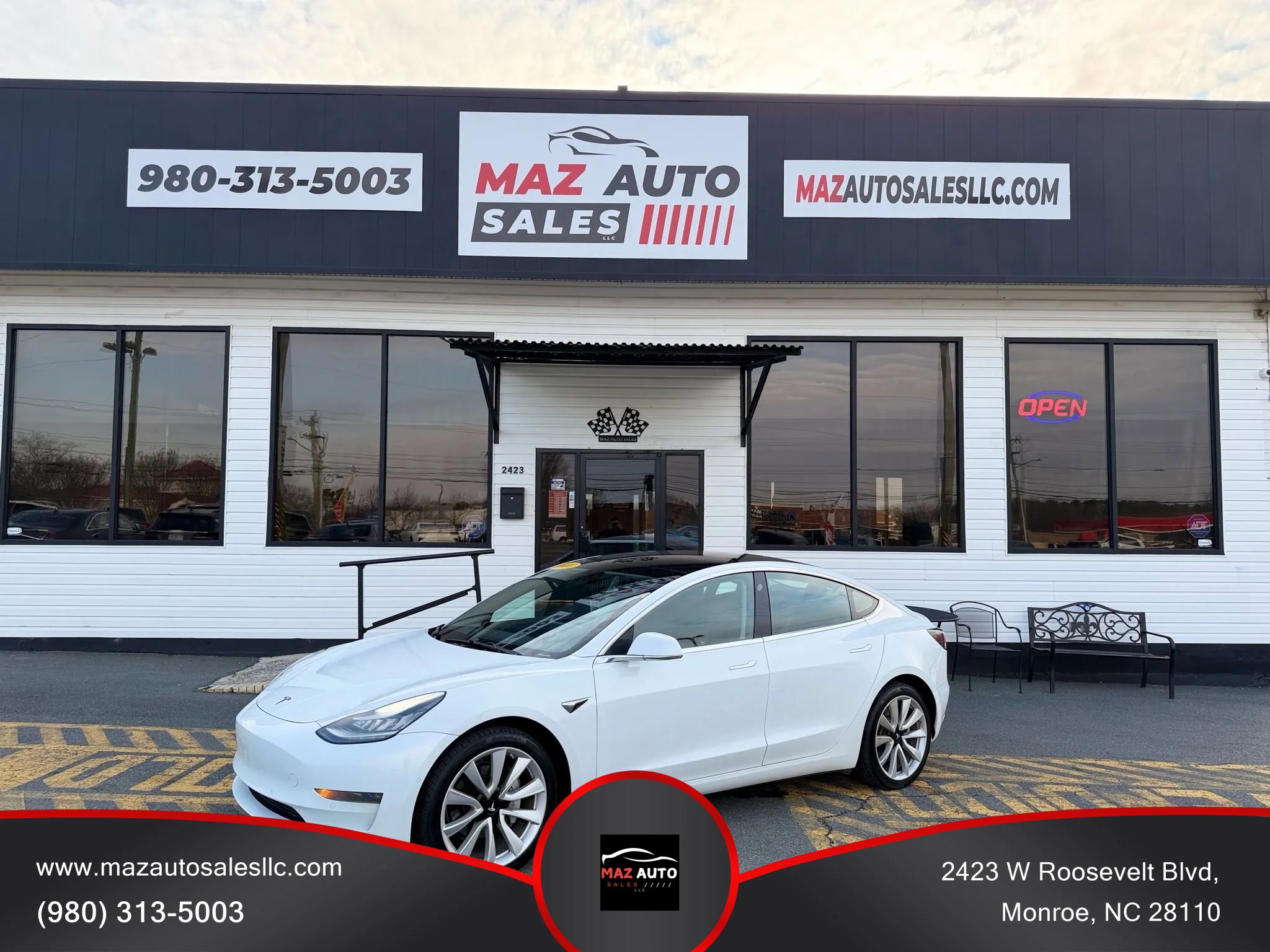 Used 2018 Tesla Model 3 Long Range image 1