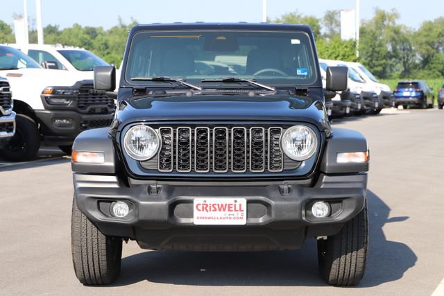 Used 2025 Jeep Wrangler Unlimited Sport AWD/4WD image 6