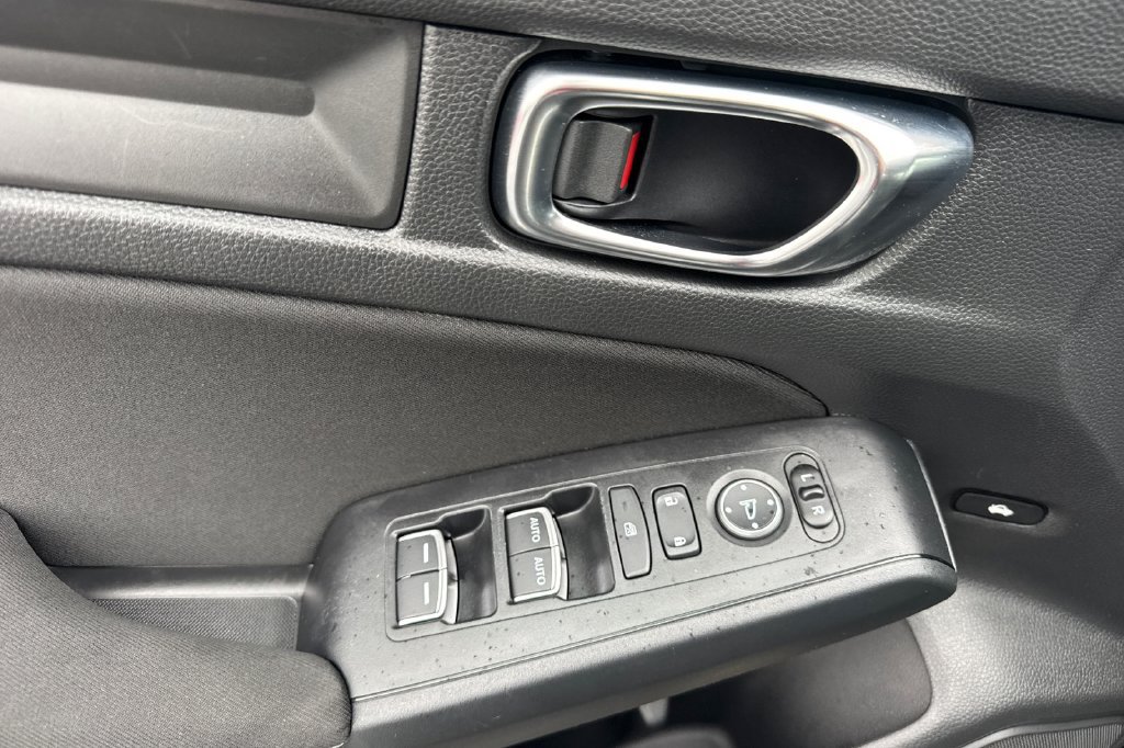 Used 2023 Honda Civic Sport image 13
