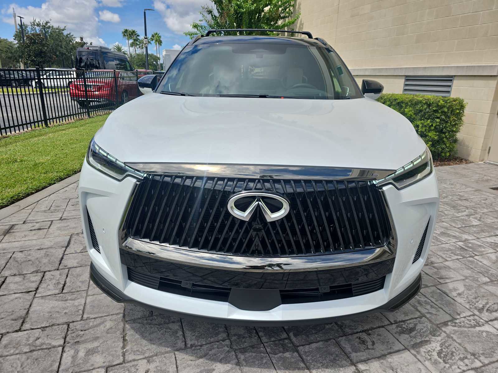 New 2026 INFINITI QX60 Autograph w/ Autograph Tech Package image 2