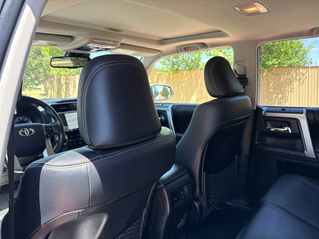 Used 2024 Toyota 4Runner Limited AWD/4WD image 23
