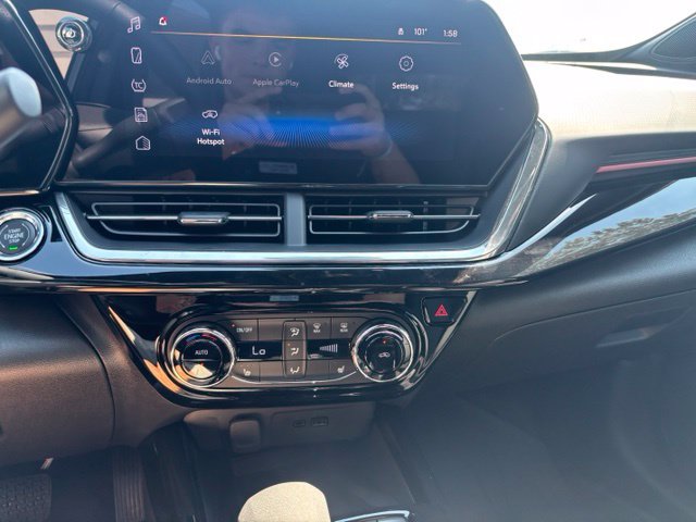 New 2026 Chevrolet Trax RS w/ Sunroof Package FWD image 22