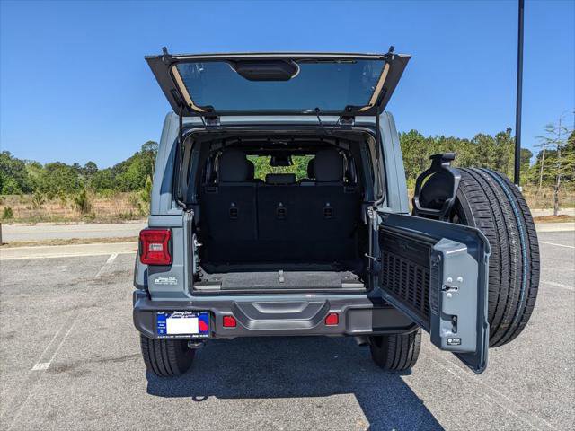 Certified 2025 Jeep Wrangler Unlimited Sahara AWD/4WD image 42