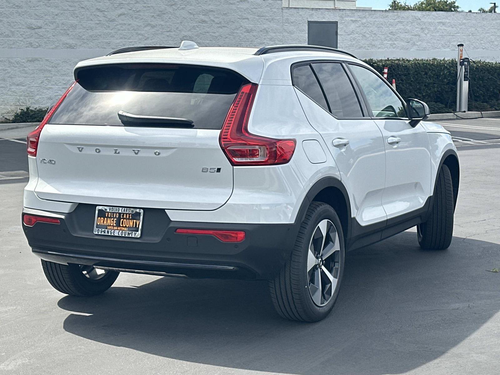 New 2026 Volvo XC40 B5 Plus w/ Protection Package Premier AWD/4WD image 6