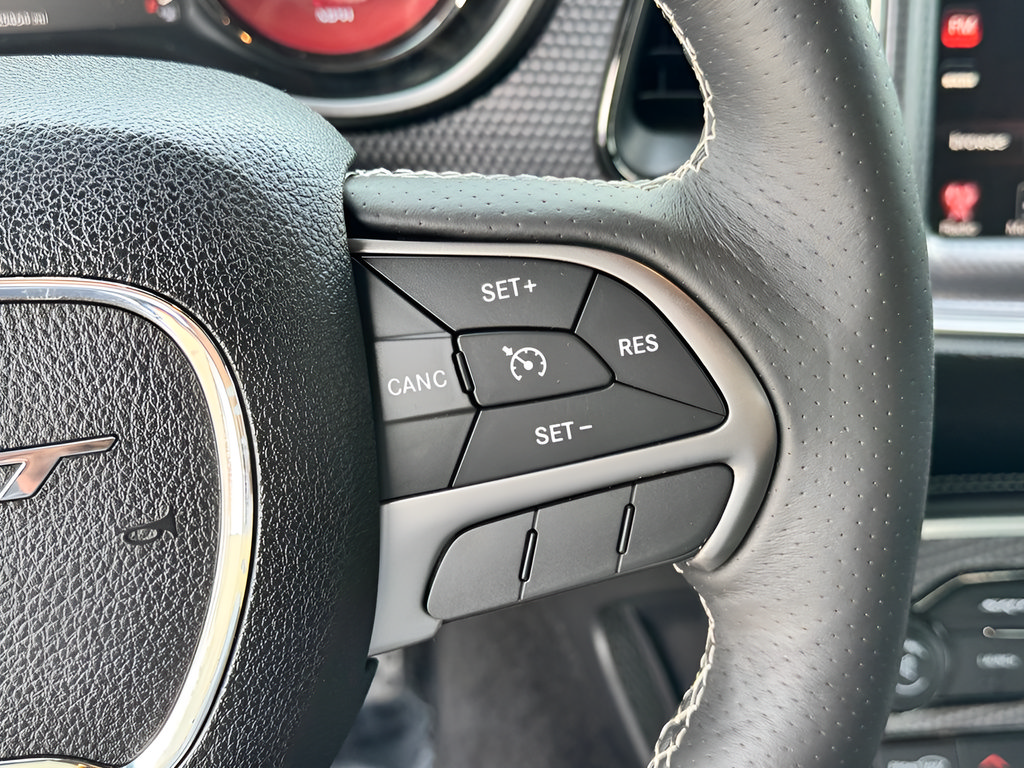 Used 2016 Dodge Challenger SRT Hellcat RWD image 20