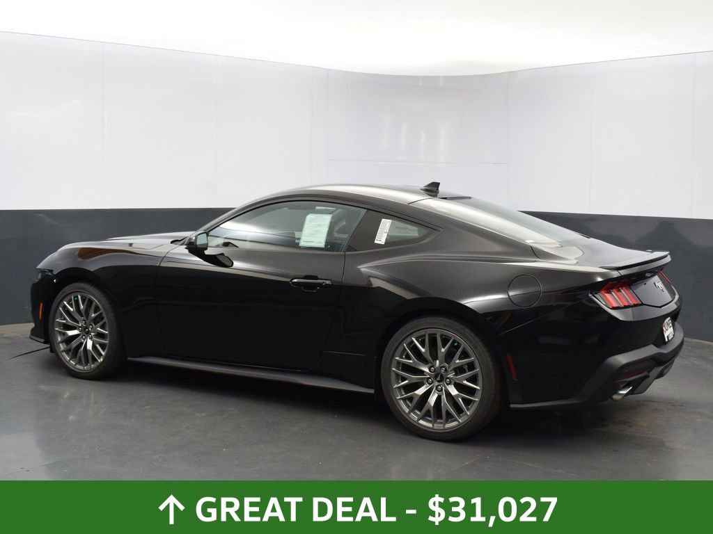 Used 2024 Ford Mustang Premium image 10