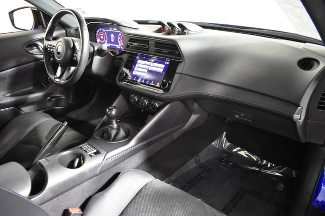 Certified 2024 Nissan Z Performance w/ Floor Mat Package RWD image 36