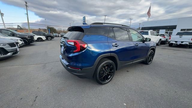 Used 2022 GMC Terrain SLT w/ Infotainment Package II image 8