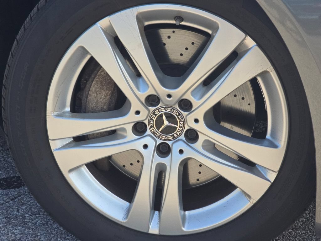 Used 2019 Mercedes-Benz S 560 4MATIC Sedan image 11