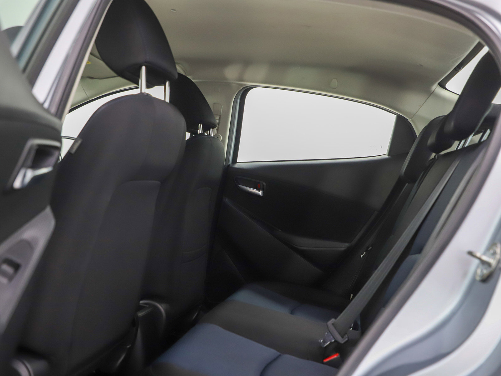 Used 2018 Toyota Yaris iA image 16