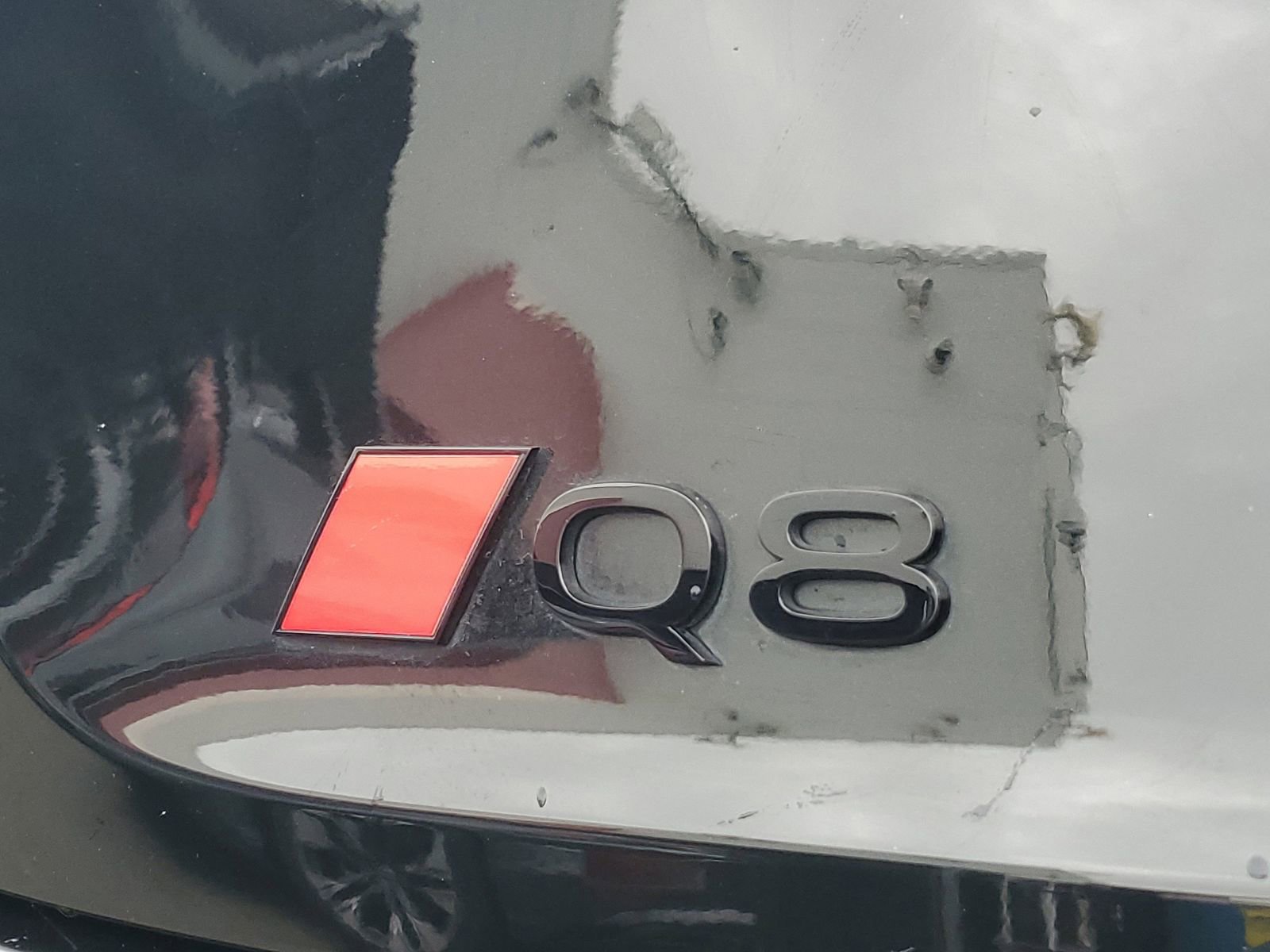 Used 2024 Audi Q8 e-tron Premium Plus w/ Premium Plus Package image 7