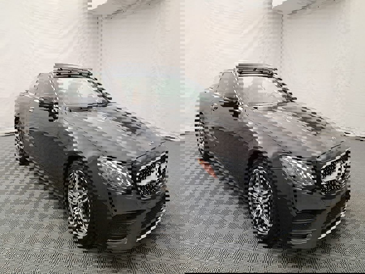 Used 2019 Mercedes-Benz E 450 4MATIC Cabriolet image 4