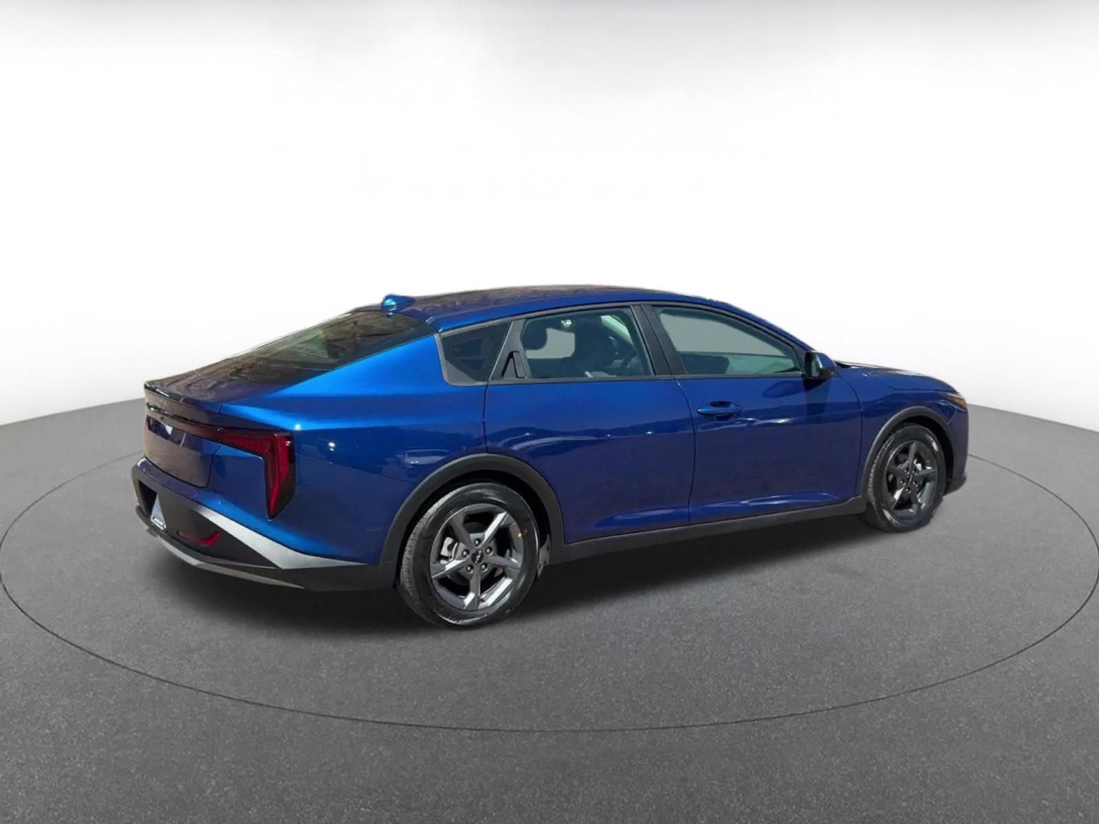 Used 2025 Kia K4 LXS image 15