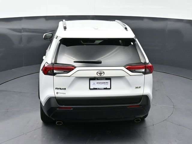 Used 2022 Toyota RAV4 XLE w/ Convenience Package image 30