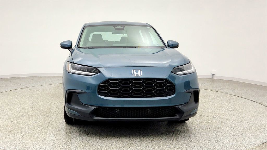 Used 2023 Honda HR-V LX image 2