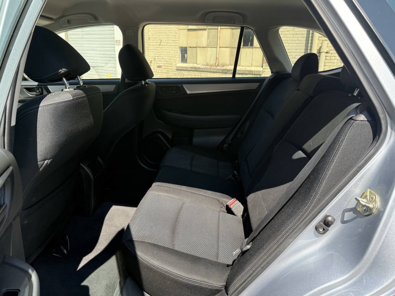 Used 2017 Subaru Outback 2.5i AWD/4WD image 43