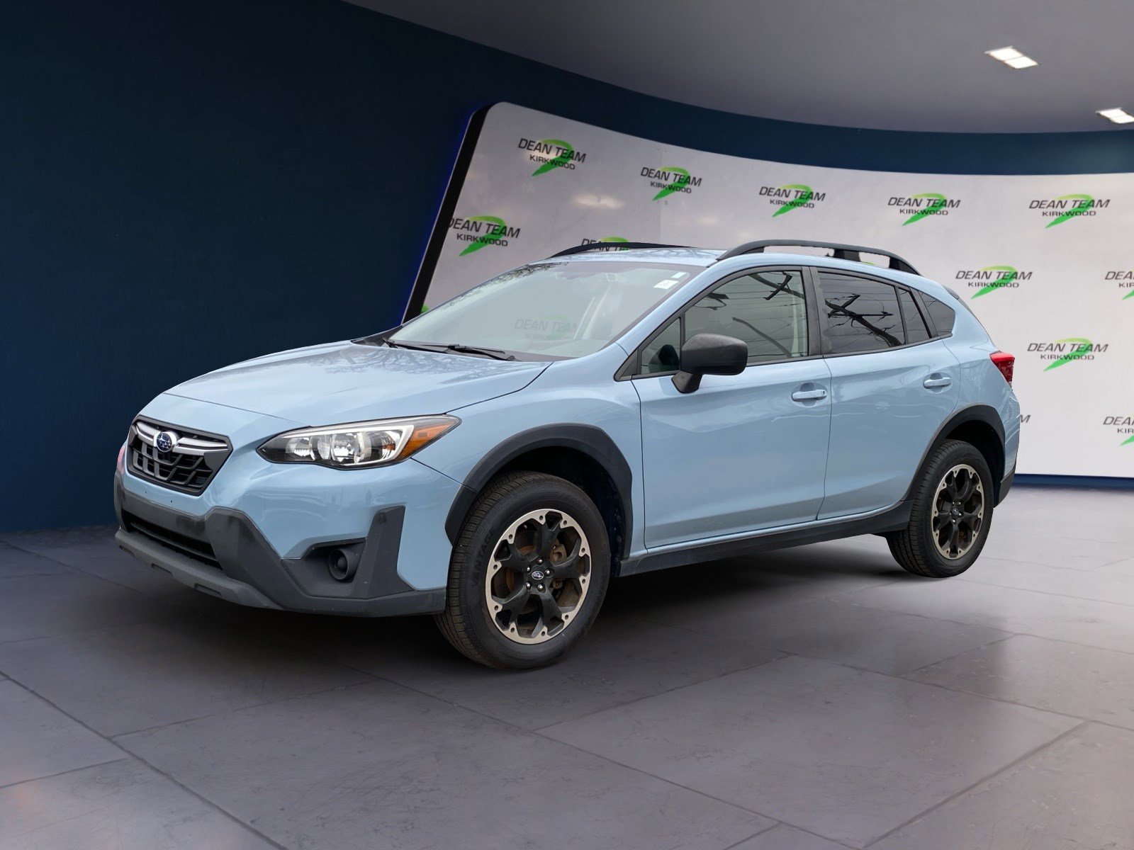 Used 2021 Subaru Crosstrek 2.0i image 2