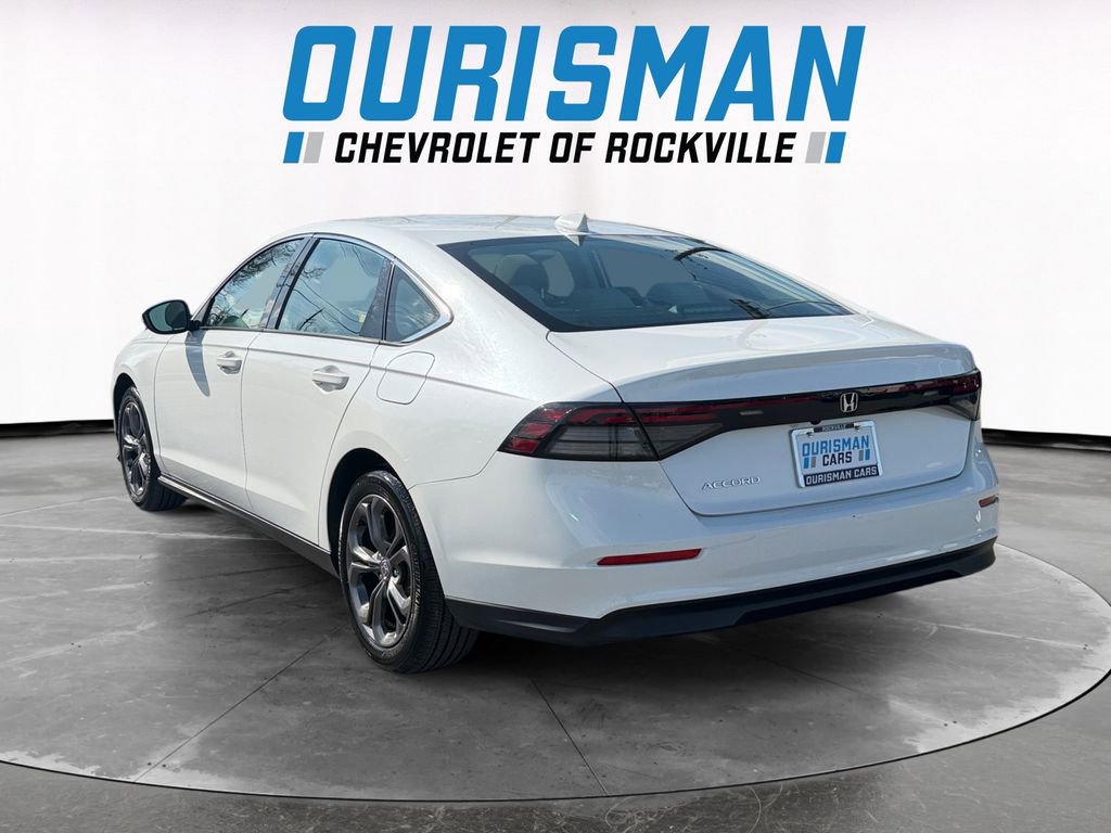 Used 2023 Honda Accord EX image 4