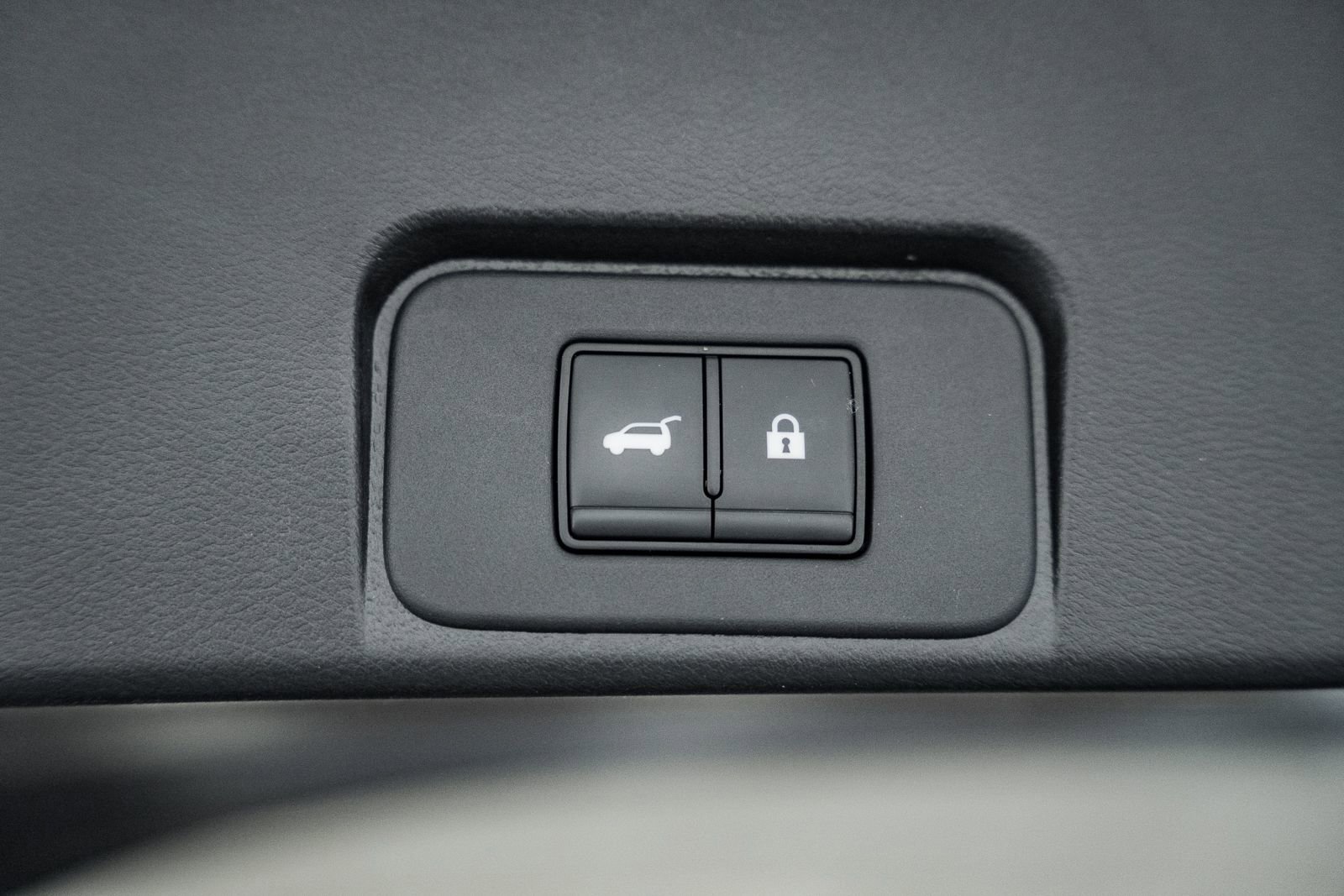 Used 2023 Nissan Rogue SL image 13