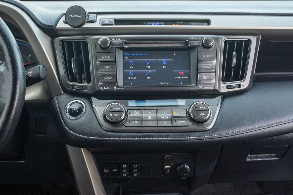 Used 2015 Toyota RAV4 Limited AWD/4WD image 23