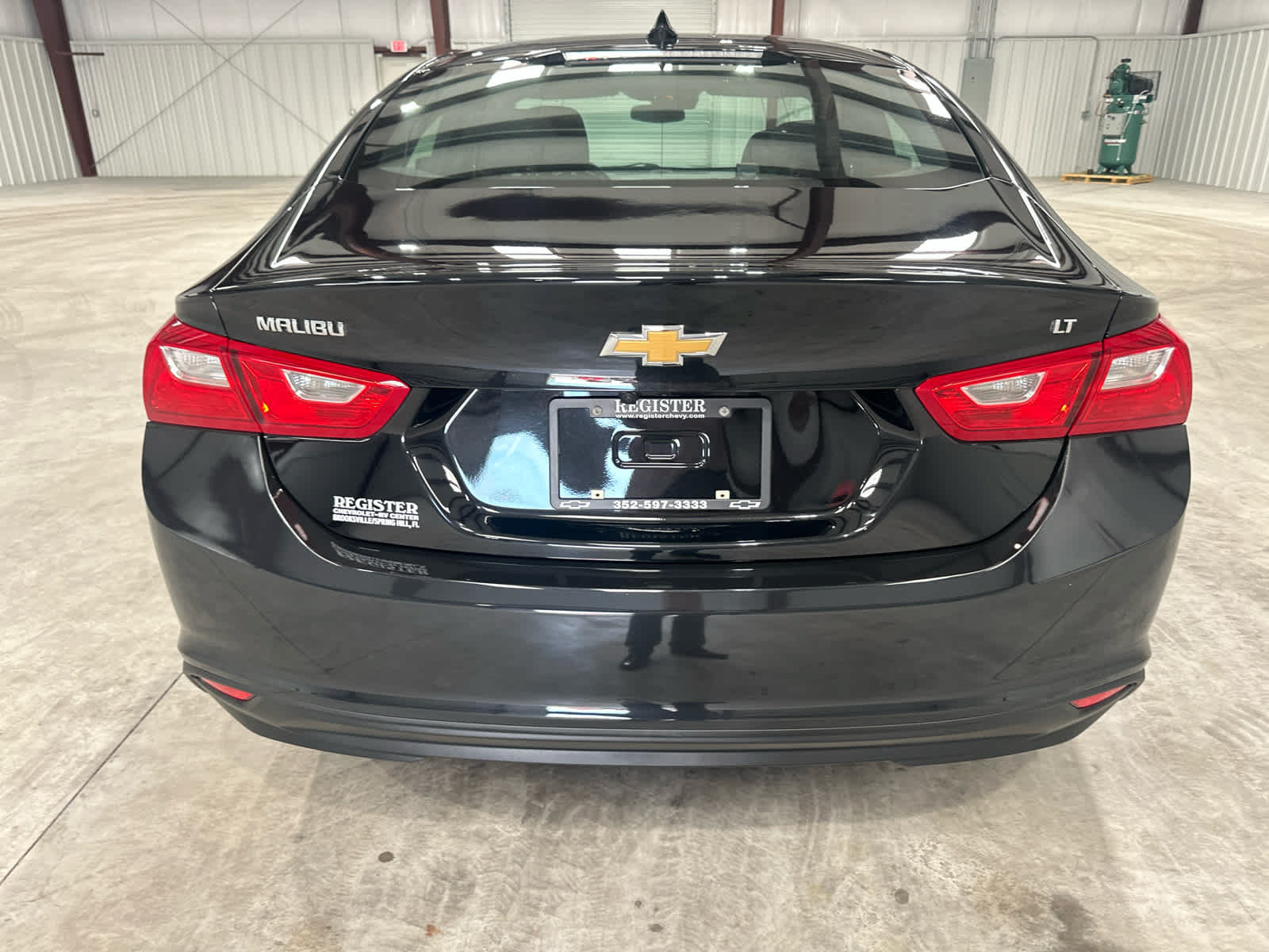 Used 2023 Chevrolet Malibu LT FWD image 4