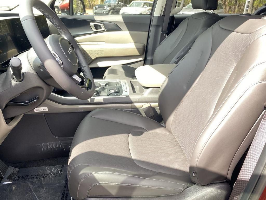 New 2026 Kia Carnival image 13