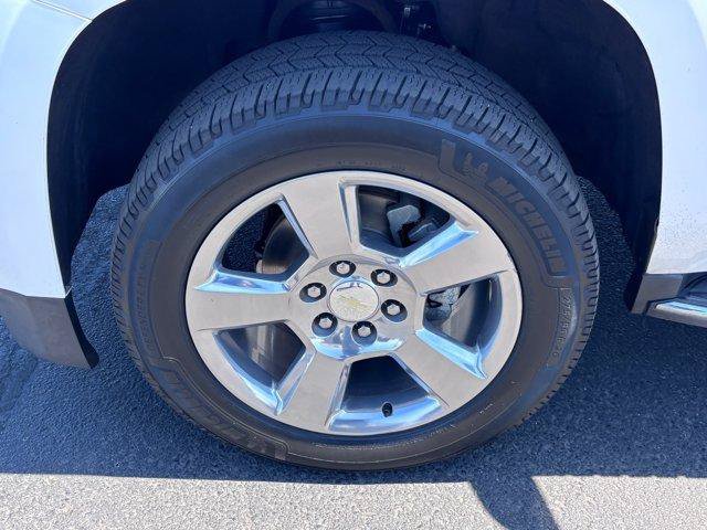 Used 2018 Chevrolet Suburban Premier AWD/4WD image 10