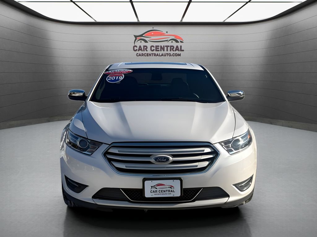 Used 2019 Ford Taurus Limited image 8